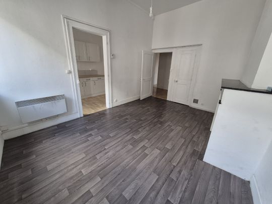 Location Appartement 2 pièces 53m² CAMBRAI 59400 - Photo 1