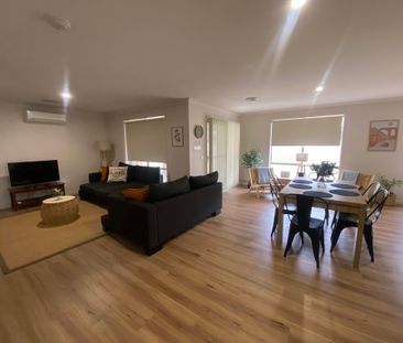 60 Royce Crescent, LAVINGTON NSW 2641 - Photo 6