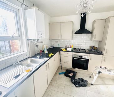 Priory Road - Photo 4