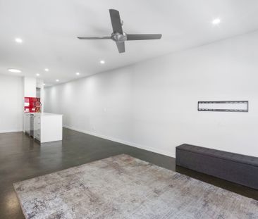 11/10 Timor Avenue,LOGANHOLME - Photo 2