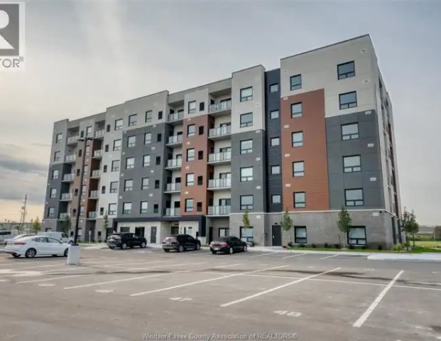 4785 WALKER ROAD Unit# 301 | 4785 WALKER ROAD Unit# 301, Windsor - Photo 1