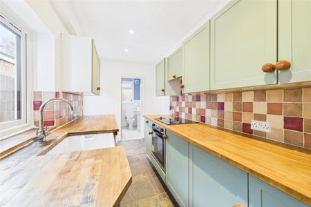 2 bedroom terraced house to rent - Photo 4