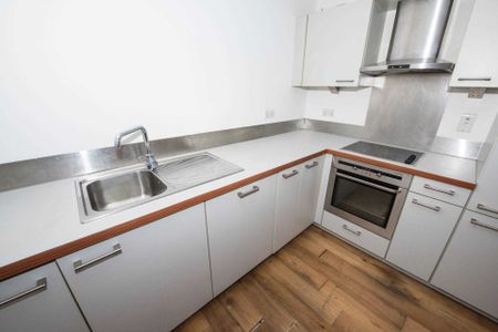Price £1,000 pcm - Available Now - Furnished - Photo 5