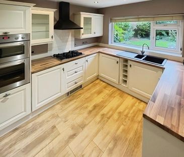 3 bedroom detached house to rent - Photo 3