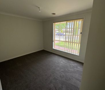 Spacious & Refreshed 3-Bedroom Unit in Prime Hillside Location - Photo 3