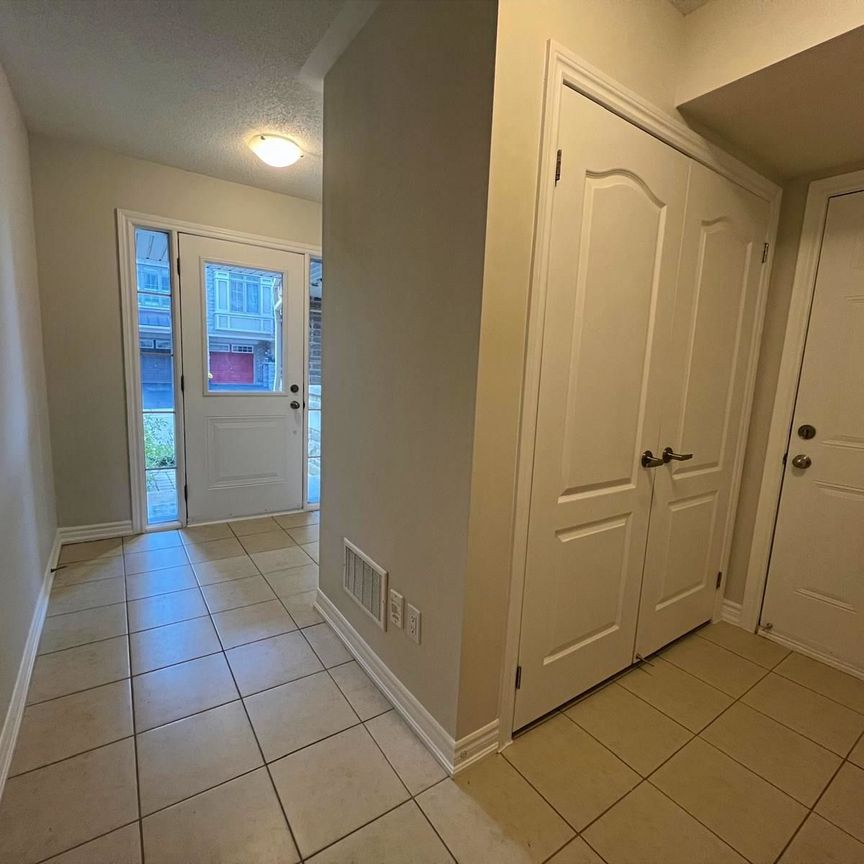 For Lease - 2435 Greenwich Drive Unit# 54, Oakville, Ontario - Photo 1