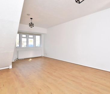 2 bedroom end of terrace house to rent - Photo 6