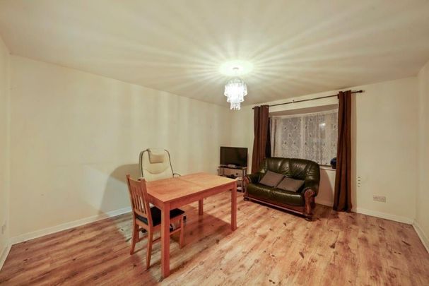 2 Bed Flat, Bunning Way, N7 - Photo 1