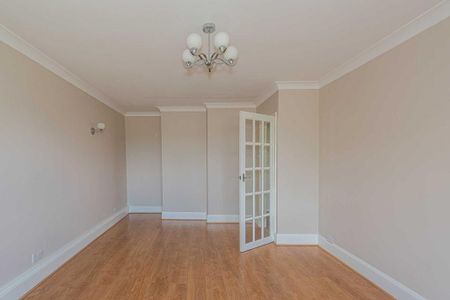 2 bedroom maisonette to rent - Photo 3