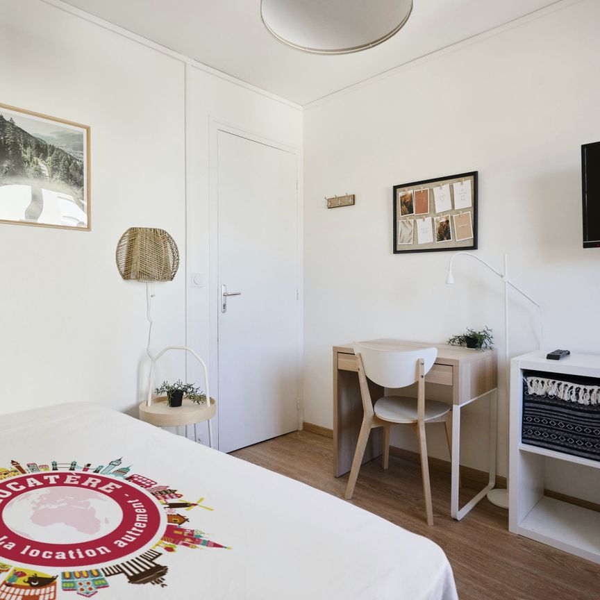 GERUZEZ Roommate 4 Bedrooms at Reims - Photo 1