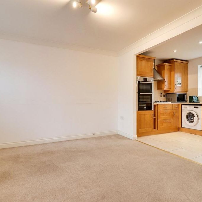 4 bedroom detached house to rent - Photo 1