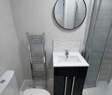 1 bedroom house of multiple occupation to rent - Photo 5