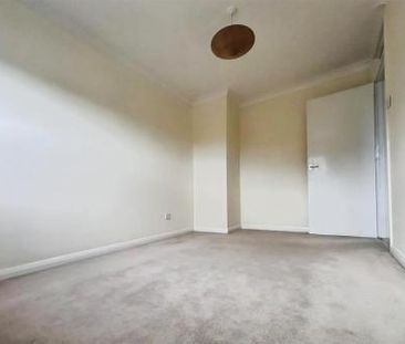 Stour Walk, Wimborne - Photo 2