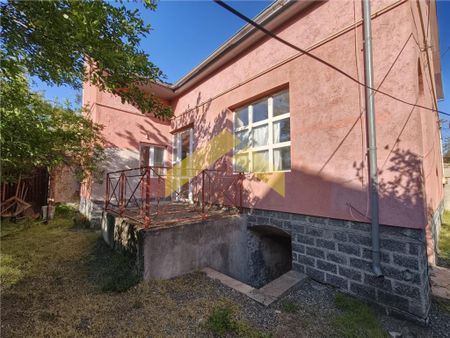 Casa de inchiriat zona centrala strada Dorel Sibii - Fotografie 2