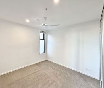 102/73 Brunker Road, Adamstown - Photo 5