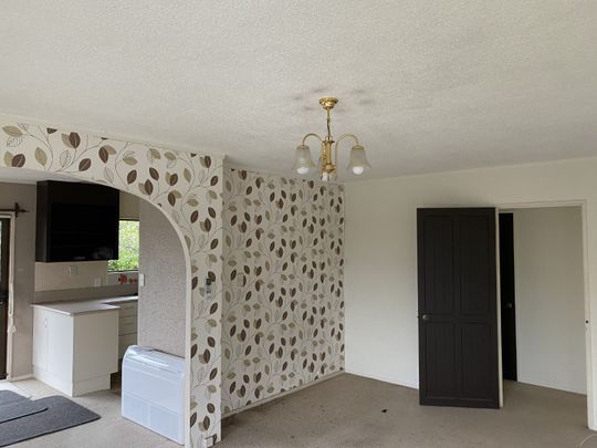 Great Location For This Family Home - Brookfield - Photo 1