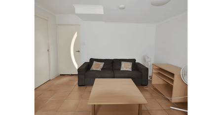 1-Bedroom Unit with Parking – Heart of Kangaroo Point - Photo 3