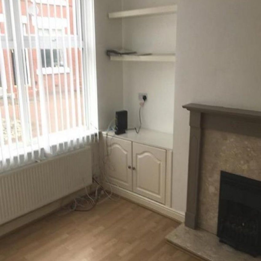 2 Bedroom Terraced To Let - Photo 1