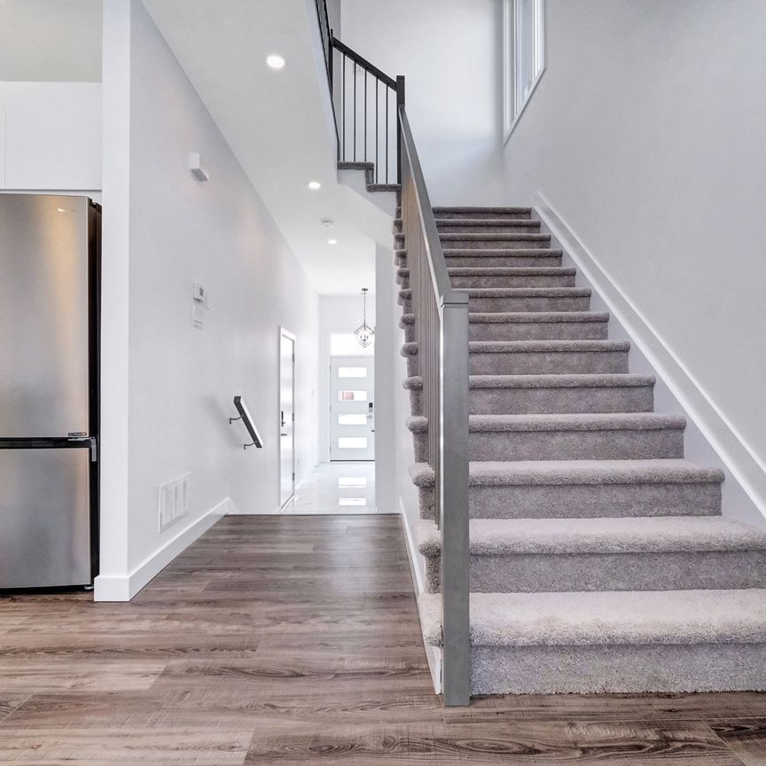 For Lease - 842 Dundee Avenue Unit# A, Britannia Heights - Queensway Terrace N and Area, Ontario - Photo 1