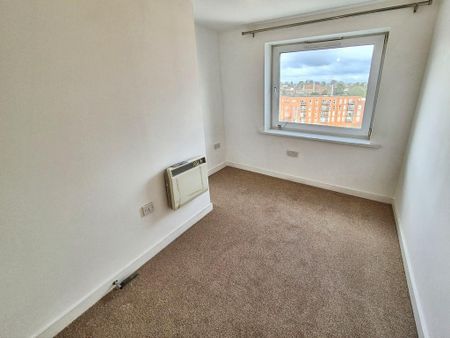 2 bedroom flat to rent - Photo 4