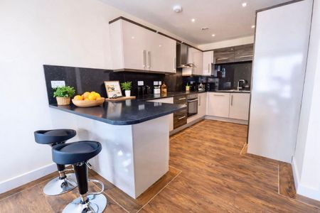 2 bed Apartment Ecco - Photo 5