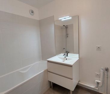 location Appartement T3 DE 62.4m² À CERGY - Photo 2
