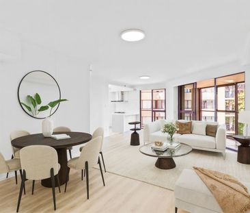 Stylish Renovated Apartment with Wrap-Around Balcony - Photo 3