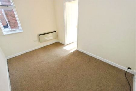 Bentley Court, Shirley Road, SO15 - Photo 2