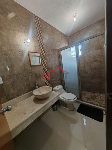 Casa en Renta en Privanzas del Campestre - Foto 4