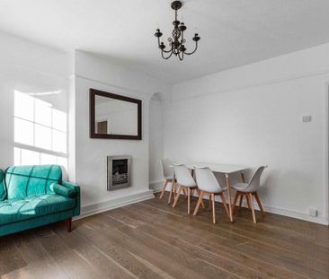 3 bedroom flat to rent - Photo 1