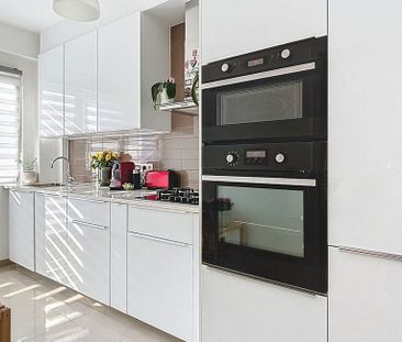 Appartement te huur in Laken voor € 1.300 met 2 slaapkamers - Photo 1