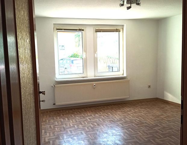 ruhige zentrale 2 Raum Seniorenwohnung in Erdgeschoss - Photo 1