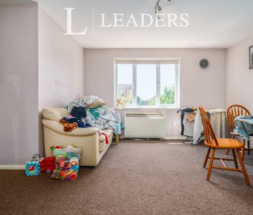 2 bedroom flat to rent Dads Wood - Photo 4