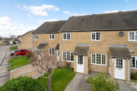 2 bedroom terraced house to rent - Photo 2