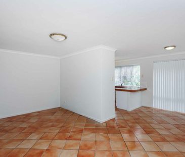 Seaside Comfort in Ocean Reef – Spacious Family Home! - Photo 1