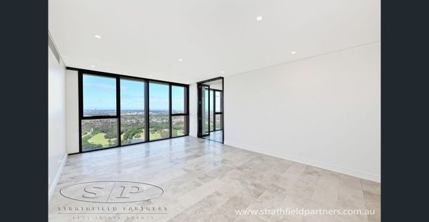 Breathtaking 180 degree views of Sydney City skyline and Sydney Harbour Bridge - Photo 1