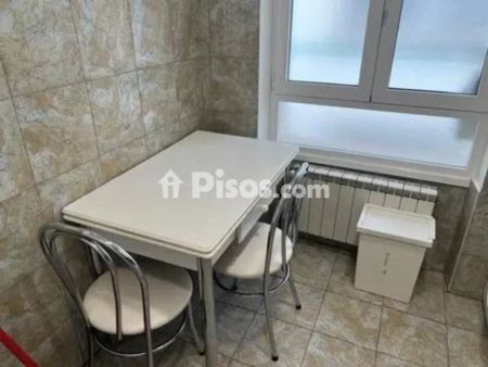 Piso en alquiler en Centro - Foto 4