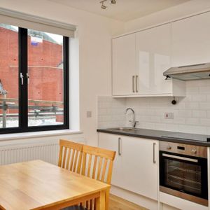 Studio to rent - Photo 2