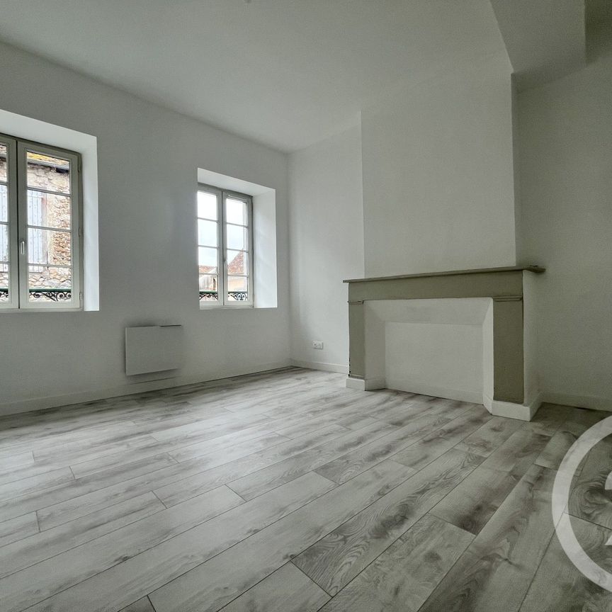 Location Maison 5 pièces 112m² ORTHEZ 64300 - Photo 1