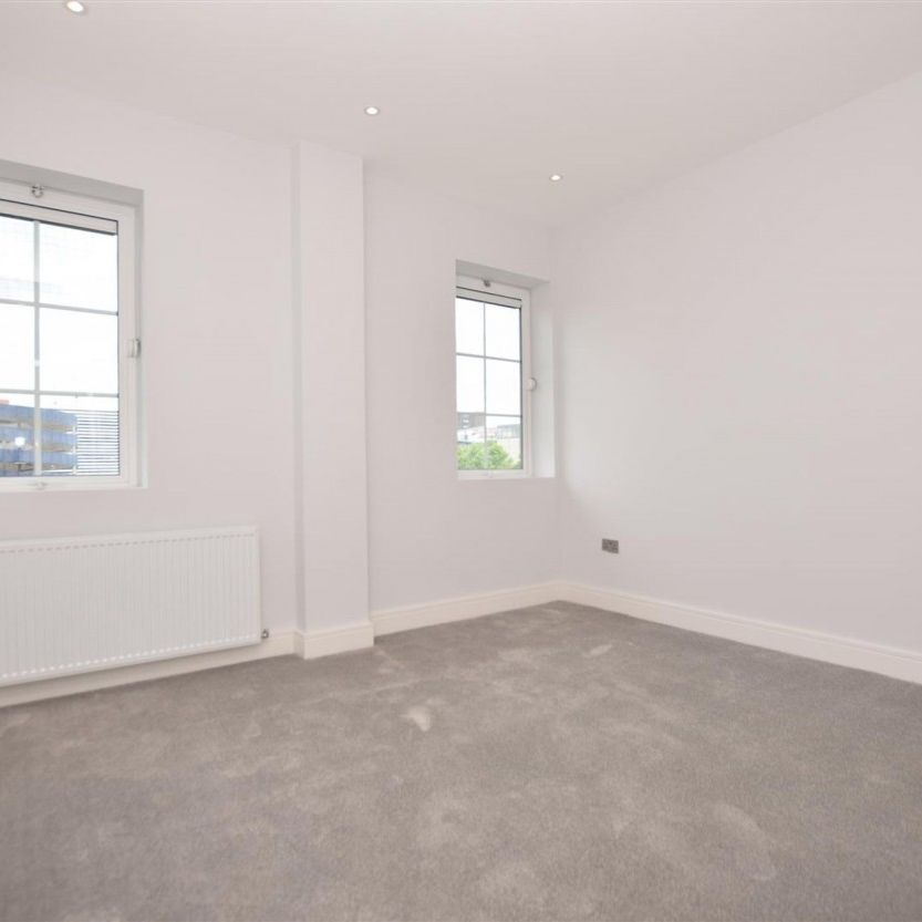 Newfoundland Circus, Bristol, BS2 - Photo 1