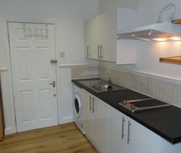Studio Flat, Monks Park, HA9 - Photo 3