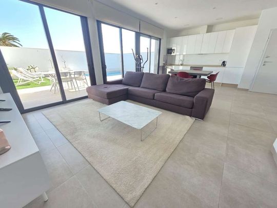 4 room luxury House for rent in Los Alcázares, Spain - Photo 1