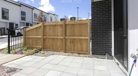 Glen Eden, 2 bedrooms, $600pw - 13 Tokai Place - Photo 5