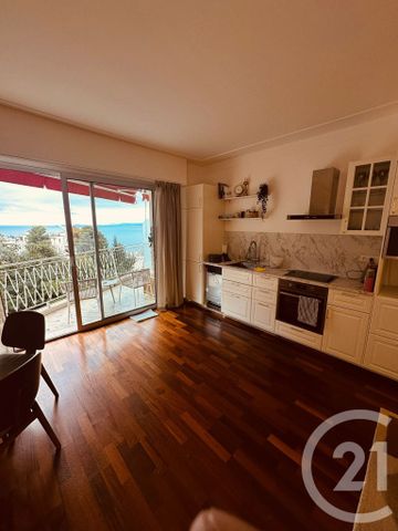 Location Appartement 3 pièces 61m² NICE 06300 - Photo 4