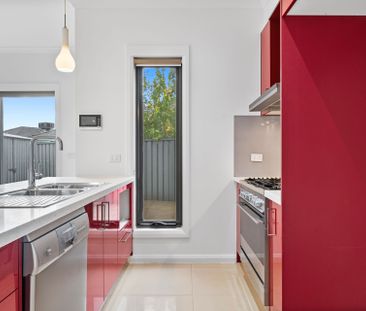 Modern Lavish Living - Photo 4