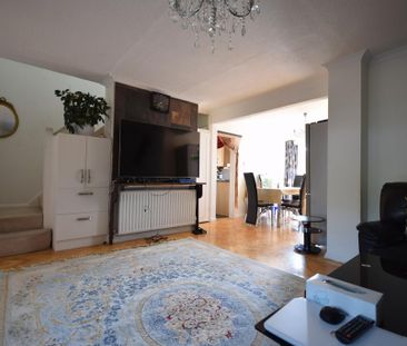 3 bedroom house to rent - Photo 2