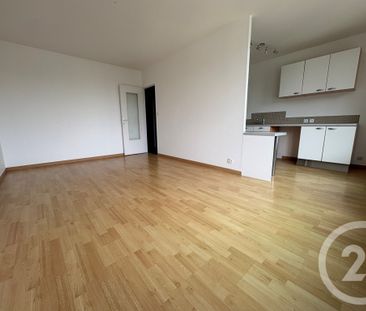 Location Appartement 3 pièces 74m² BOLBEC 76210 - Photo 3