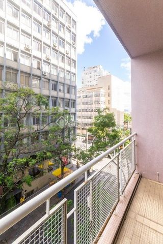 Apartamento com 3 quartos e 140m² para alugar em Independência, Porto Alegre. - Photo 2