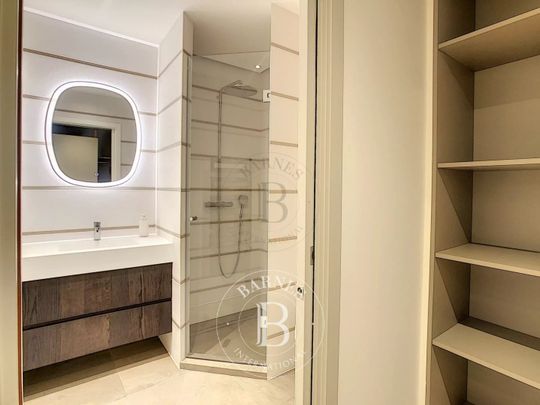 Appartement • Porte Dauphine, Paris 16ème - Photo 1