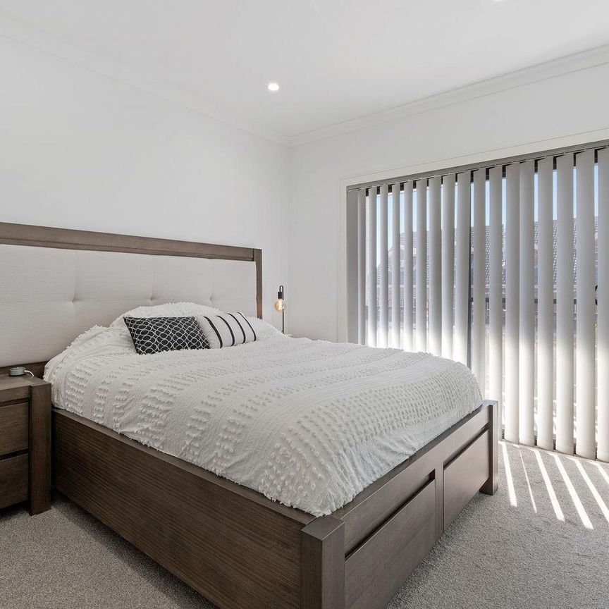 Four Bedroom Duplex with Pool - Photo 1